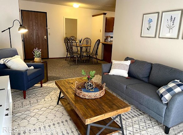 4733 Toronto St. Apartments - Ames, IA