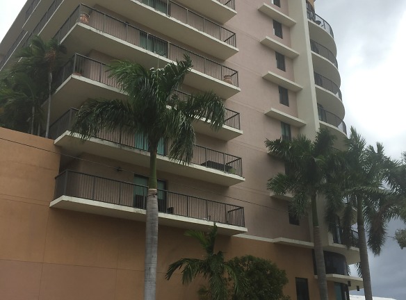 Coral Pointe Apartments - Miami, FL