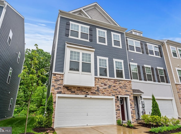 7988 Patterson Wy - Hanover, MD