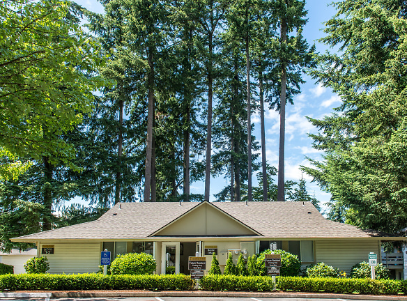 Timberline Apartments - Tigard, OR