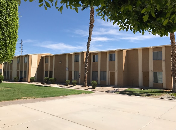 Medpark Apartments - Yuma, AZ