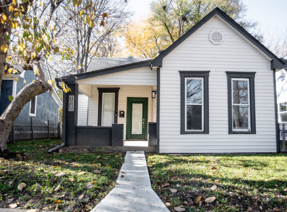 1040 Jefferson Ave - Indianapolis, IN