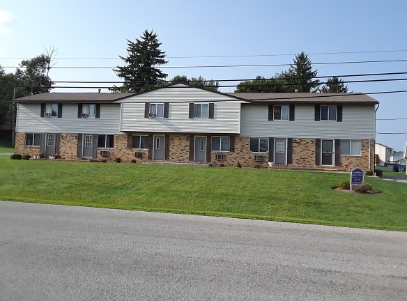 Little Williamsburg Apartments - East Canton, OH