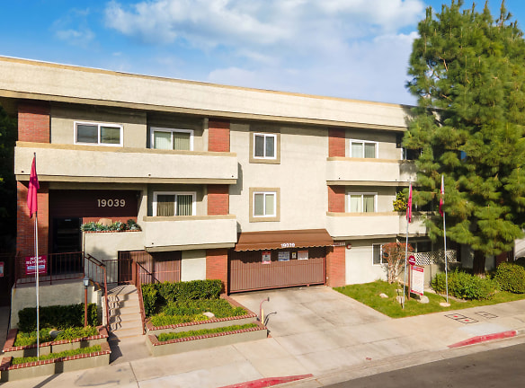 Ridgeview Apartments - Northridge, CA