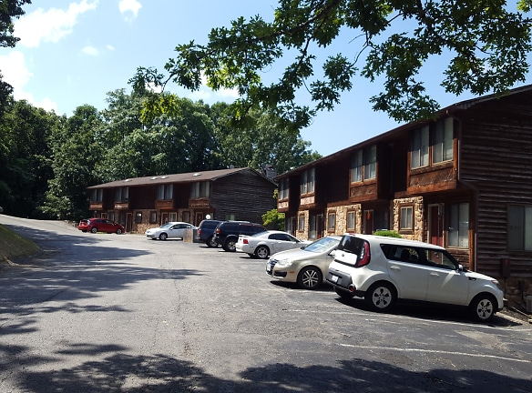 Heatherwood Apartments - Boones Mill, VA