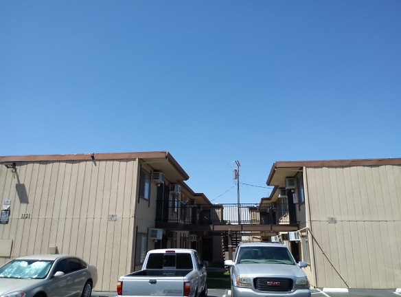 Oak Grove Apartments - Lodi, CA