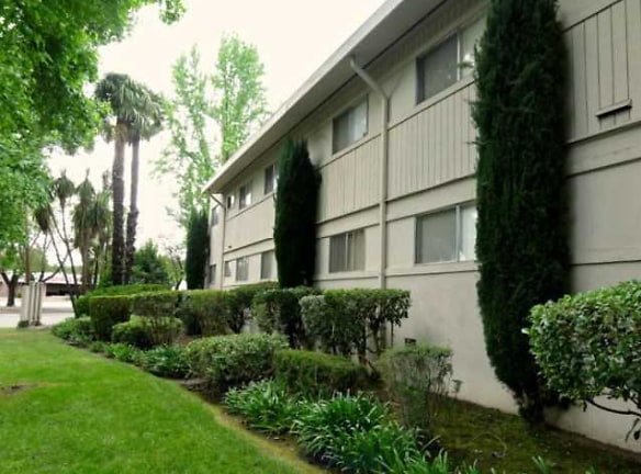 The Palms Apartments - Stockton, CA