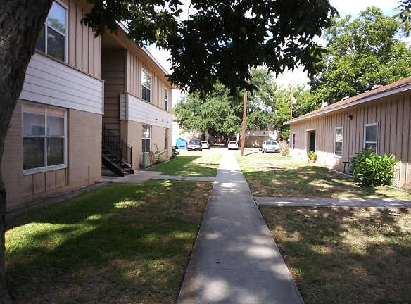 Union Pines Apartments - San Antonio, TX