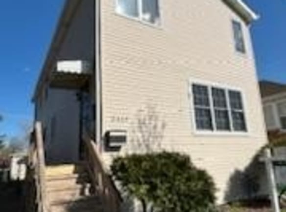 2425 Hessing St - River Grove, IL