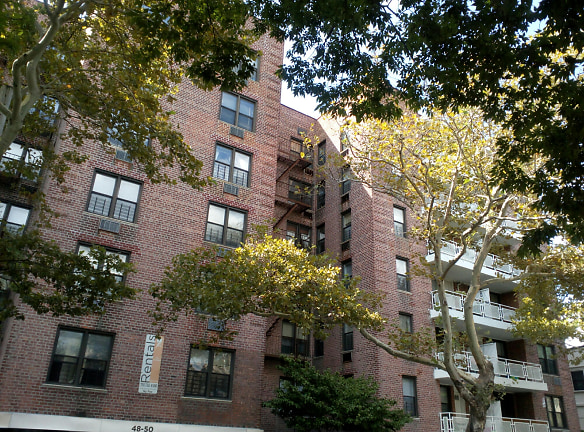 THE GREENWICH Apartments - Long Island City, NY