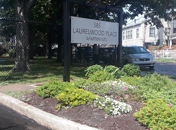 Laurelwood Place Apartments - Bridgeport, CT