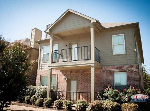 Chester Hills Townhomes - Springdale, AR