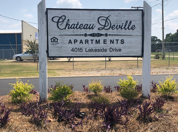 Chateau Deville Apartments - Alexandria, LA