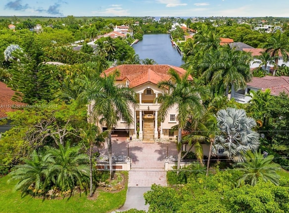 12855 SW 57th Ave - Coral Gables, FL