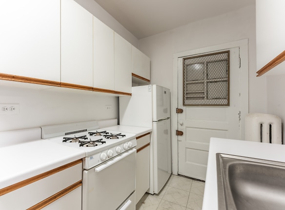 2237 N Bissell St unit 1E - Chicago, IL
