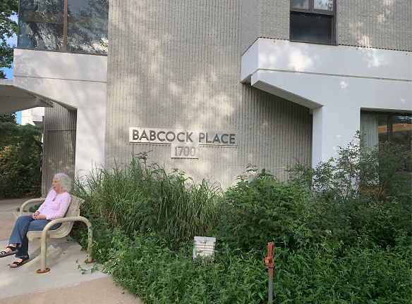 Babcock Place Apartments - Lawrence, KS