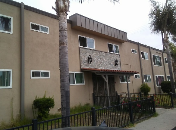 San Marcos Apartments - Oxnard, CA