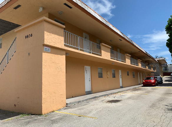 North Hill Apartments - Miami, FL