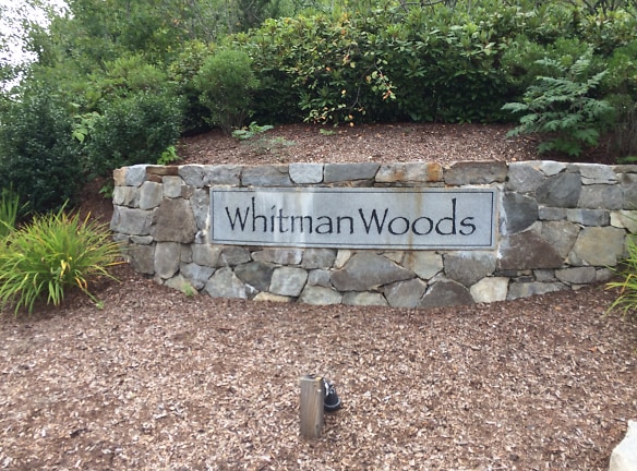 Whitman Woods Apartments - Tyngsboro, MA