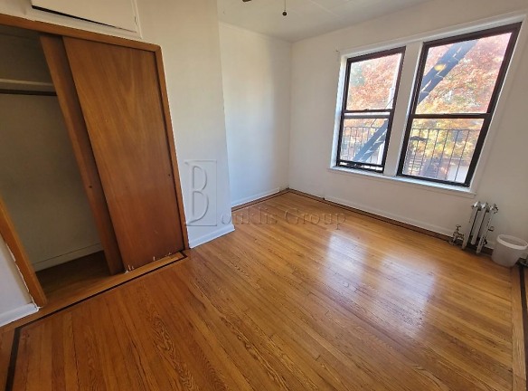 25-29 36th St unit 1F - Queens, NY