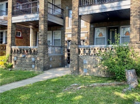999 E 143rd St #1 - Cleveland, OH