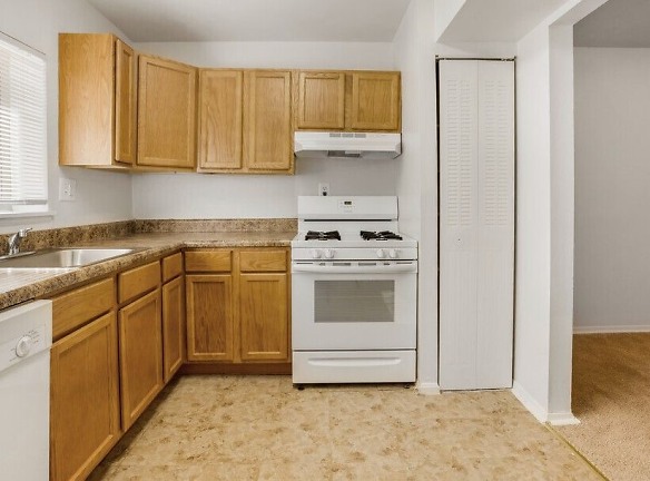 Barclay Square Apartments - Beltsville, MD