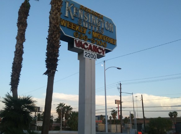 Kensington Suites Apartments - Las Vegas, NV