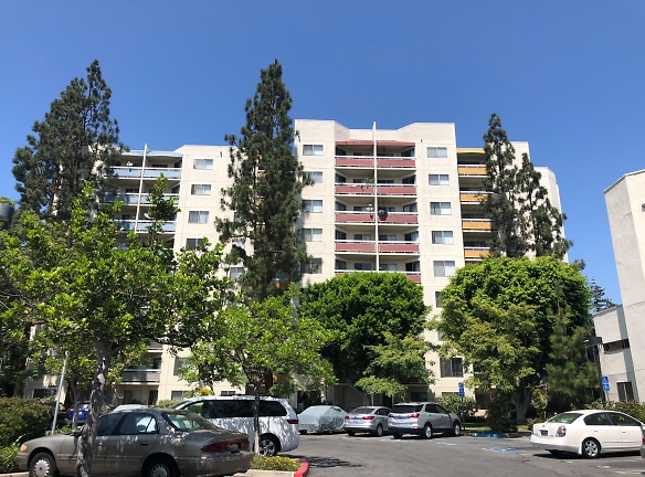 Santa Ana Towers Apartments - Santa Ana, CA