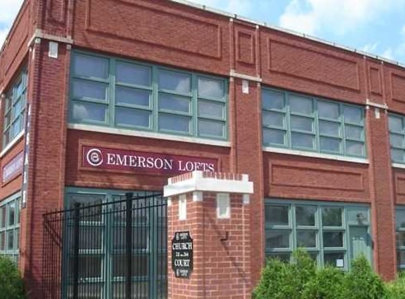 Emerson Lofts - Woodstock, IL