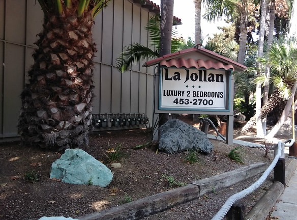 La Jollan Townhomes Apartments - La Jolla, CA