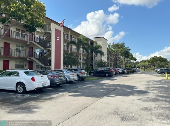 1551 SW 135th Terrace #G-104 - Pembroke Pines, FL