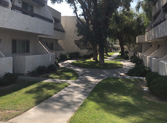 Villa Mirage Apartments - Rancho Mirage, CA