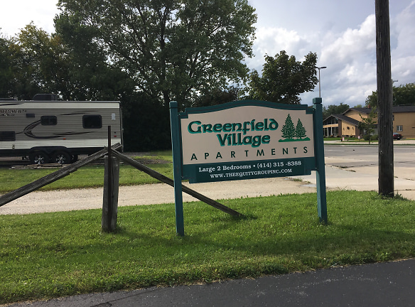 Greenfield Village Apartments - Milwaukee, WI