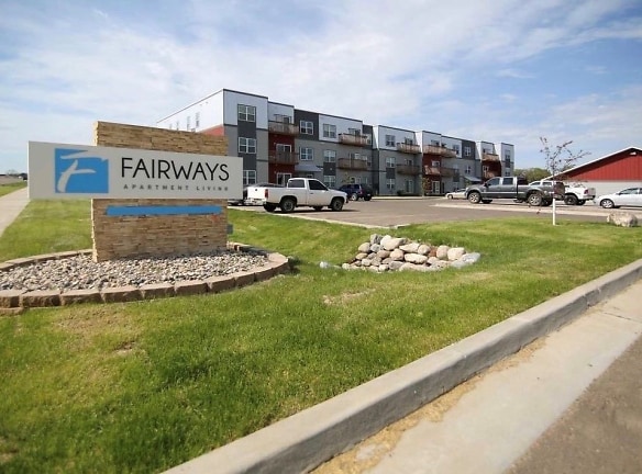 Fairways At Hunter Run Apartments - Watford City, ND