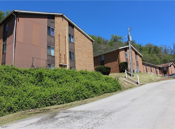 200 W 36th St #13 - Shadyside, OH