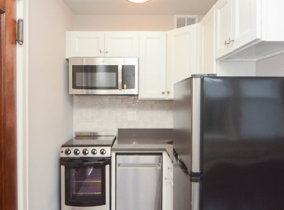640 W Wrightwood Ave unit D104 - Chicago, IL