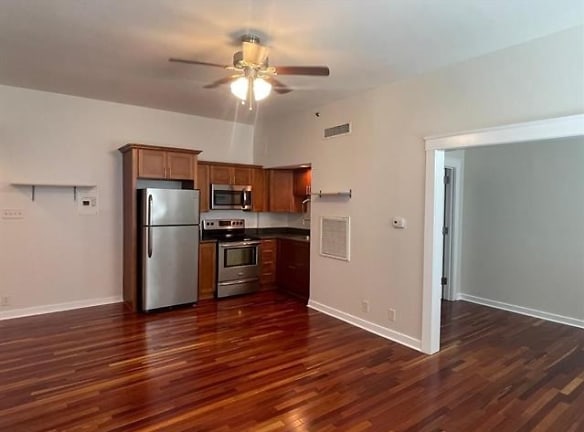 1224 St Charles Ave #202 - New Orleans, LA