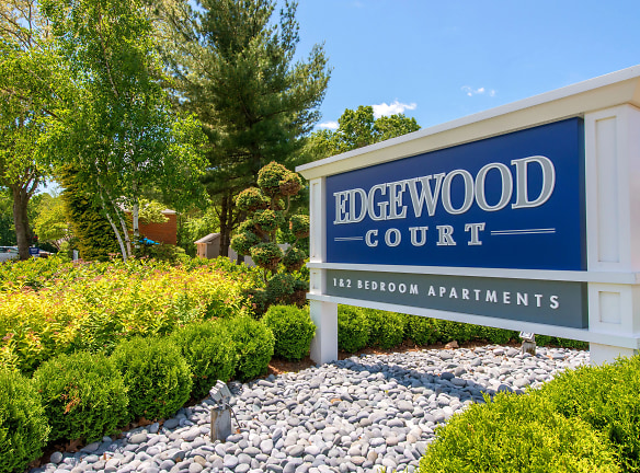 Edgewood Court - Chicopee, MA