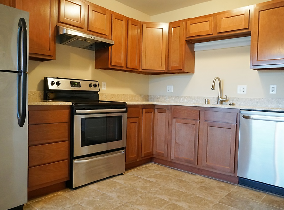 Parkside Townhomes - Sun Prairie, WI