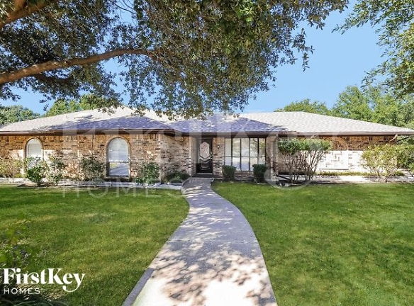 3944 Misty Meadow Dr - Fort Worth, TX