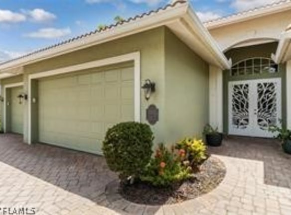 4862 Conover Ct - Fort Myers, FL