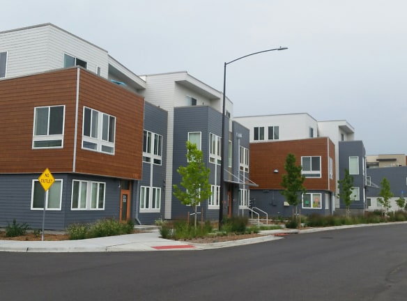 Kestrel Mixed Age Community Apartments - Louisville, CO