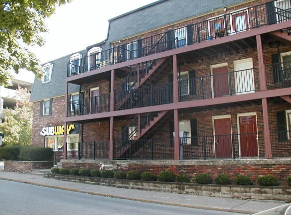 401 S. Woodlawn Apartments - Bloomington, IN