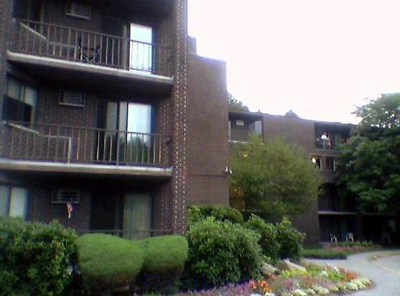Rockledge Apartments - Wakefield, MA