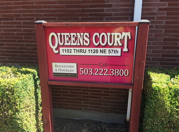 Queen's Court Apartments - Portland, OR