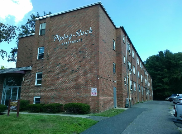 Piping Rock Apartments - Waterbury, CT