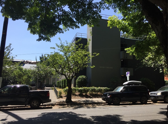 Northwest Tower Annex Apartments - Portland, OR