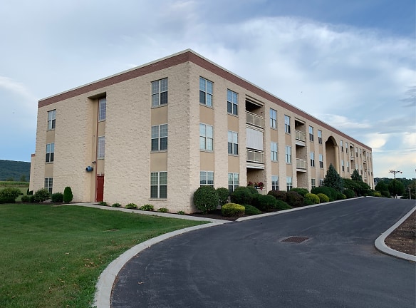 Graystone Court Apartments - Roaring Spring, PA