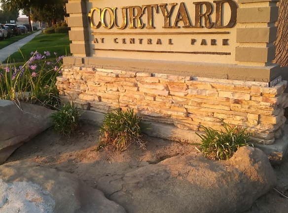 Courtyard At Central Park Apartments - Fresno, CA