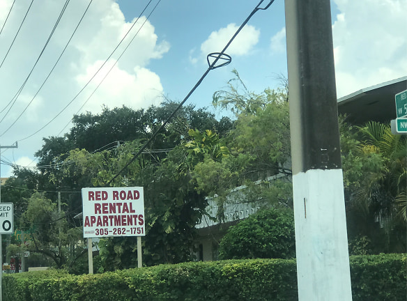 Red Road Apartments - Miami, FL
